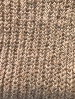 Medium fawn ribbed scarf detail